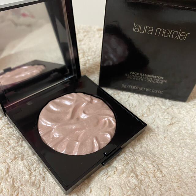 laura mercier(ローラメルシエ)のローラメルシエ　フェイスイルミネーター コスメ/美容のベースメイク/化粧品(フェイスカラー)の商品写真