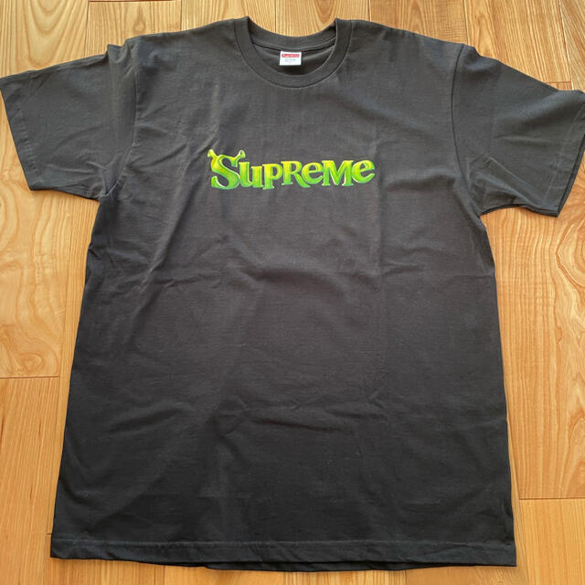 シュプリーム  supreme