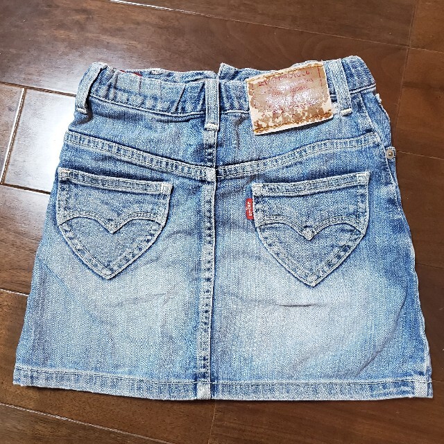 Levi's(リーバイス)のLevi's　デニムスカート　130 キッズ/ベビー/マタニティのキッズ服女の子用(90cm~)(スカート)の商品写真