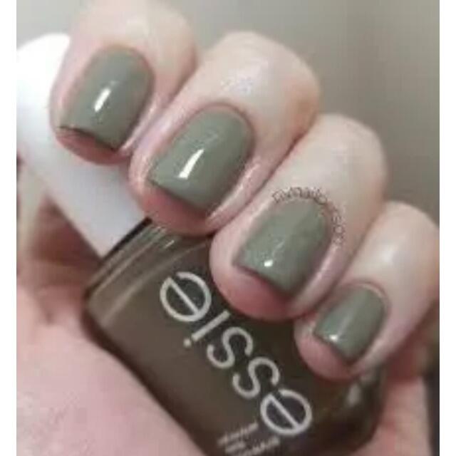 Essie(エッシー)のessie Exposed 1127 コスメ/美容のネイル(マニキュア)の商品写真