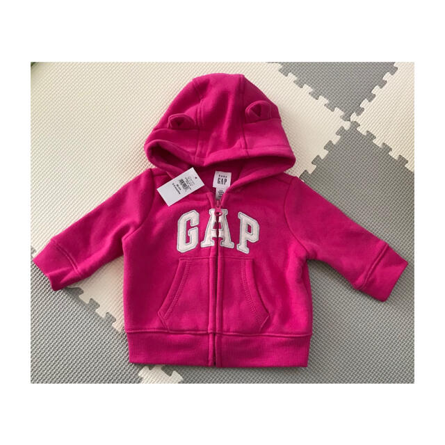 babyGAP(ベビーギャップ)のGAP  ベビー　パーカー　新品未使用 キッズ/ベビー/マタニティのベビー服(~85cm)(ジャケット/コート)の商品写真