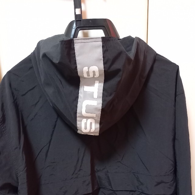 STUSSY(ステューシー)のステューシーナイロンパーカー メンズのジャケット/アウター(ナイロンジャケット)の商品写真