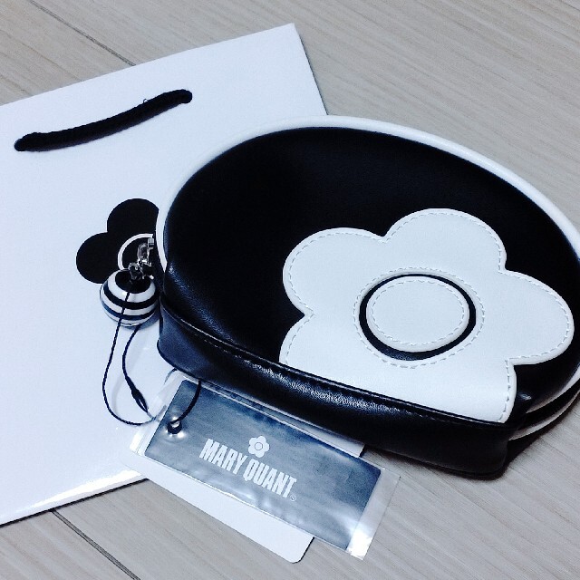 MARY QUANT(マリークワント)のMARY QUANT　ポーチ　マリークワント レディースのファッション小物(ポーチ)の商品写真