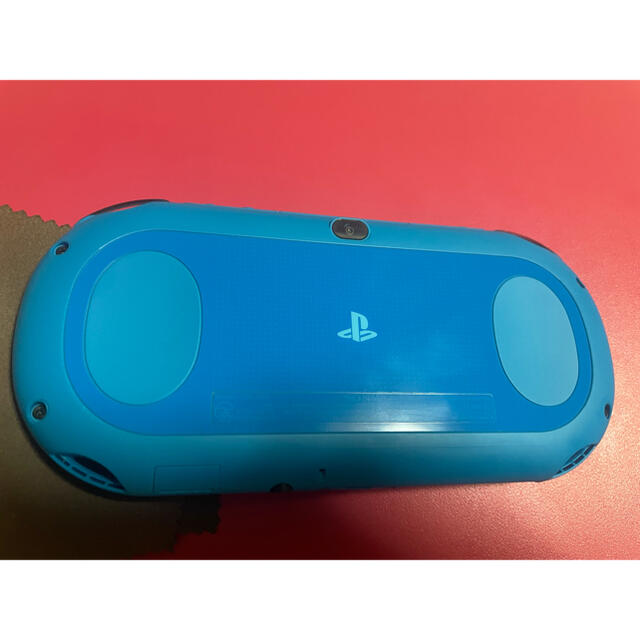 PlayStation Vita(プレイステーションヴィータ)のvita アクアブルー　比較的美品　3 エンタメ/ホビーのゲームソフト/ゲーム機本体(携帯用ゲーム機本体)の商品写真