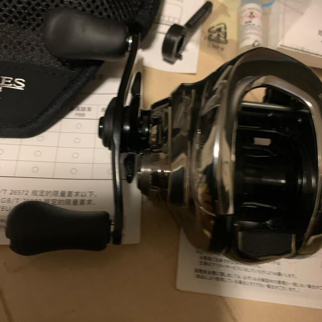 SHIMANO(シマノ)の21アンタレスDC HG左巻き スポーツ/アウトドアのフィッシング(リール)の商品写真