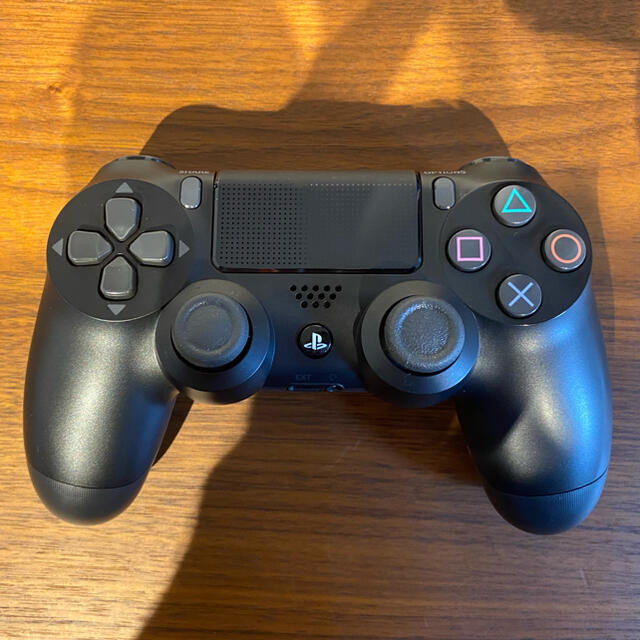 PlayStation4(プレイステーション4)の早い者勝ち❗️PS4 Pro 1T ❗️ソフト4本付き❗️ エンタメ/ホビーのゲームソフト/ゲーム機本体(家庭用ゲーム機本体)の商品写真