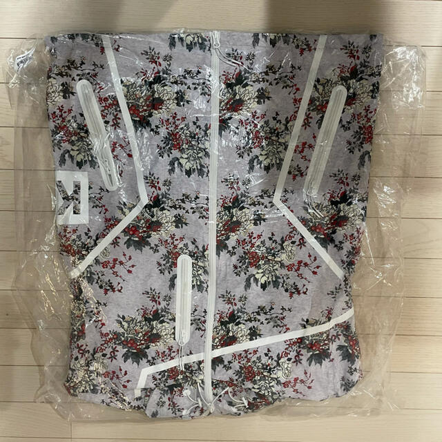 Supreme(シュプリーム)のKith Tapestry Floral Madison Jacket メンズのジャケット/アウター(ナイロンジャケット)の商品写真