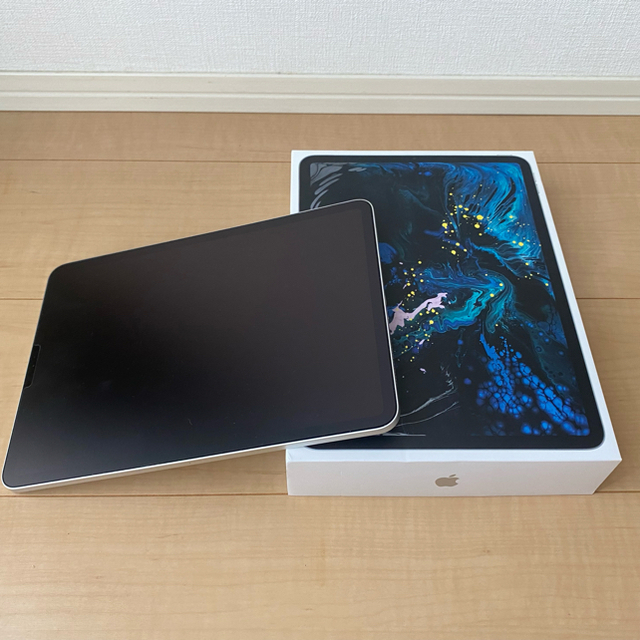 美品 iPad pro 11 64gb シルバー wifiPC/タブレット