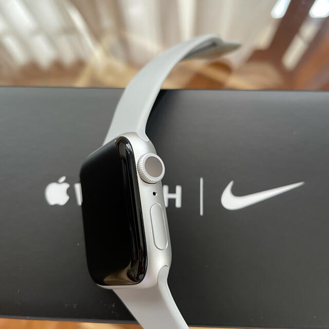 Apple Watch series6 40mm NIKEモデル