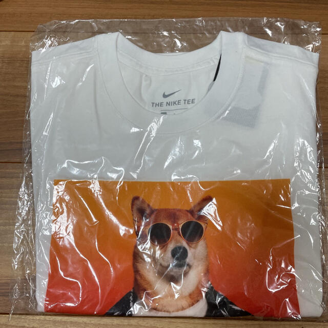 ナイキ　ドッグTシャツ　犬