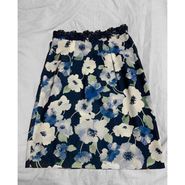 PROPORTION BODY DRESSING(プロポーションボディドレッシング)のフラワースカート レディースのスカート(ひざ丈スカート)の商品写真