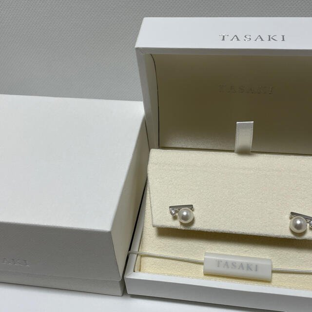 TASAKI(タサキ)のタサキ　WGK18  プチバランスクラス　ピアス　美品 レディースのアクセサリー(ピアス)の商品写真