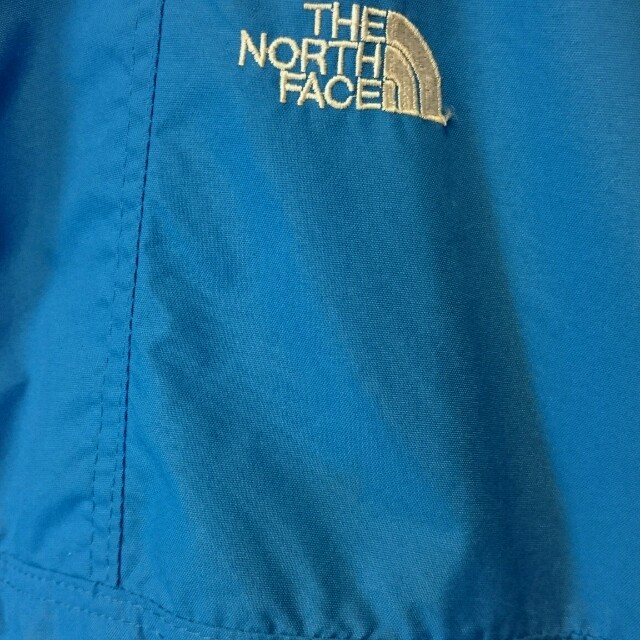 THE NORTH FACE(ザノースフェイス)のTHE NORTH FACE KIDSナイロンパーカー150 キッズ/ベビー/マタニティのキッズ服女の子用(90cm~)(ジャケット/上着)の商品写真