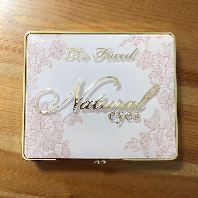 Too Faced(トゥフェイス)のナチュラルアイズ　ニュートラル　アイシャドウパレット コスメ/美容のベースメイク/化粧品(アイシャドウ)の商品写真