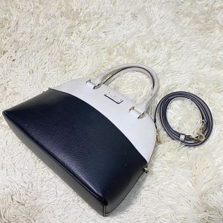 ケイトスペードニューヨーク(kate spade new york)のケイトスペード 2way ショルダーバッグ ロゴ バイカラー 白 黒 レザー(ショルダーバッグ)