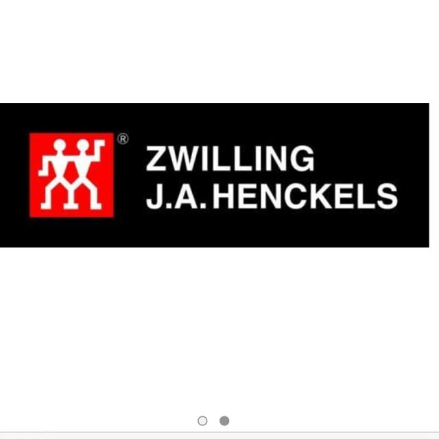 Zwilling J.A. Henckels(ツヴィリングジェイエーヘンケルス)のツヴィリング 牛刀 インテリア/住まい/日用品のキッチン/食器(調理道具/製菓道具)の商品写真