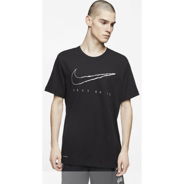 NIKE(ナイキ)の【新品未使用】NIKE ナイキ Tシャツ ブラック　L メンズのトップス(Tシャツ/カットソー(半袖/袖なし))の商品写真