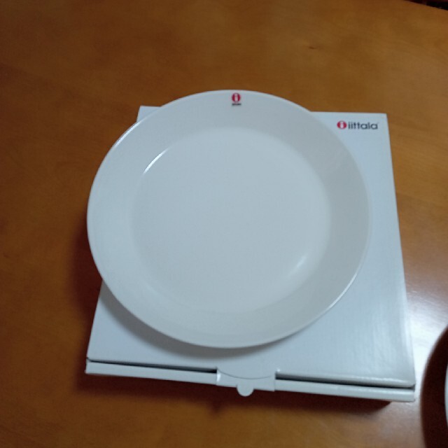 iittala(イッタラ)のイッタラ　ティーマ　21cmプレート3枚セット インテリア/住まい/日用品のキッチン/食器(食器)の商品写真