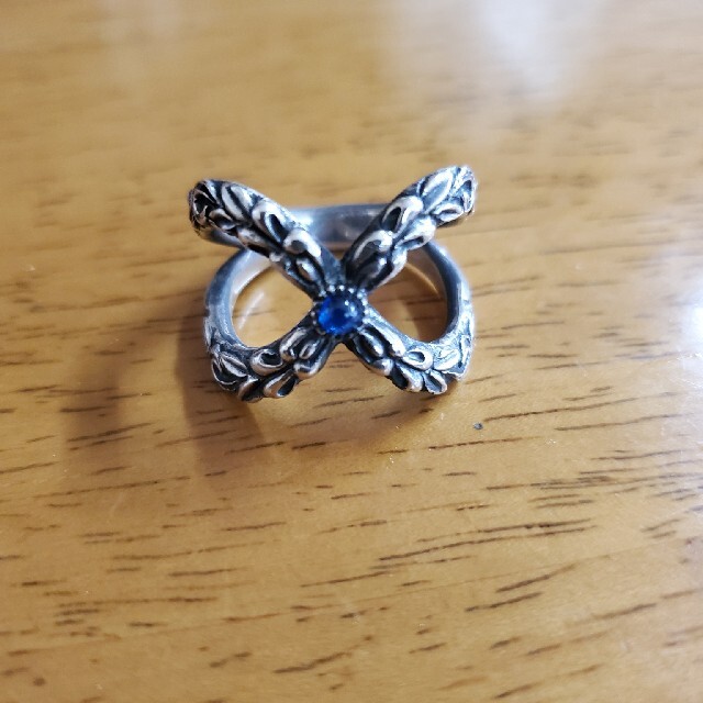 シルバーアクセサリー　サファイア　クロスリング