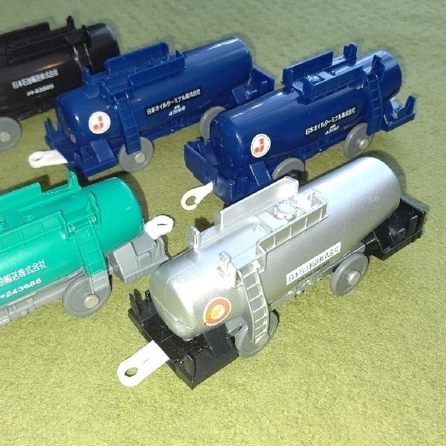 Takara Tomy 美品 プラレール いっぱいつなごうEFとタンク車