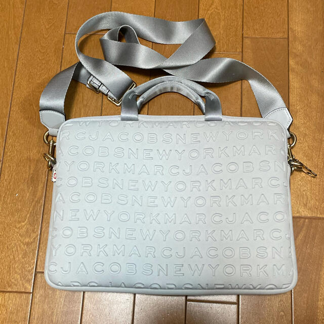 MARC JACOBS(マークジェイコブス)のPCバッグ⭐️パソコンバッグ⭐️パソコンケース⭐️MARC JACOBS レディースのバッグ(ショルダーバッグ)の商品写真