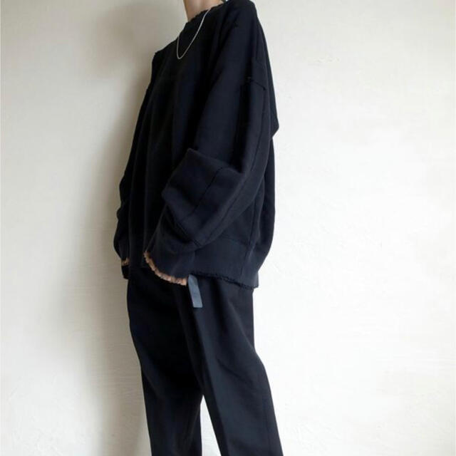 SUNSEA(サンシー)のstein OVERSIZED REBUILD SWEAT・BLACK メンズのトップス(スウェット)の商品写真