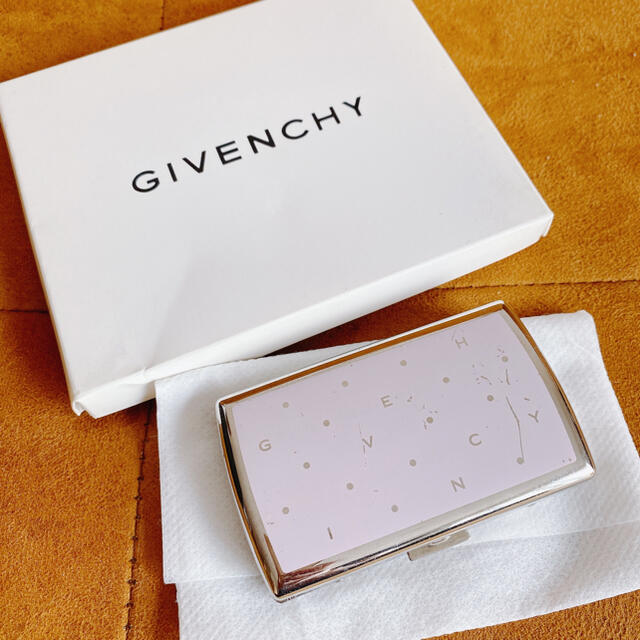 GIVENCHY(ジバンシィ)の※りさ様専用※  GIVENCHY シガレットケース レディースのファッション小物(その他)の商品写真