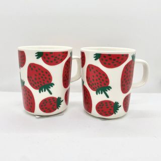 マリメッコ(marimekko)のマリメッコ コーヒーカップ イチゴ柄  マンシッカ マグカップ MANSIKKA(グラス/カップ)