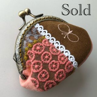 ミナペルホネン(mina perhonen)のミナペルホネン　ハンドメイド　パッチワーク　ぷっくりコインケース　小銭入れ(その他)