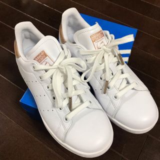 アディダス(adidas)のアディダス スタンスミス/Stan Smithホワイト/ローズゴールドメタリック(スニーカー)