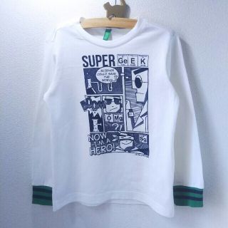 ベネトン(BENETTON)のBENETTON KIDS 長袖 ヒーロー 漫画 Tシャツ XS ホワイト(Tシャツ/カットソー)