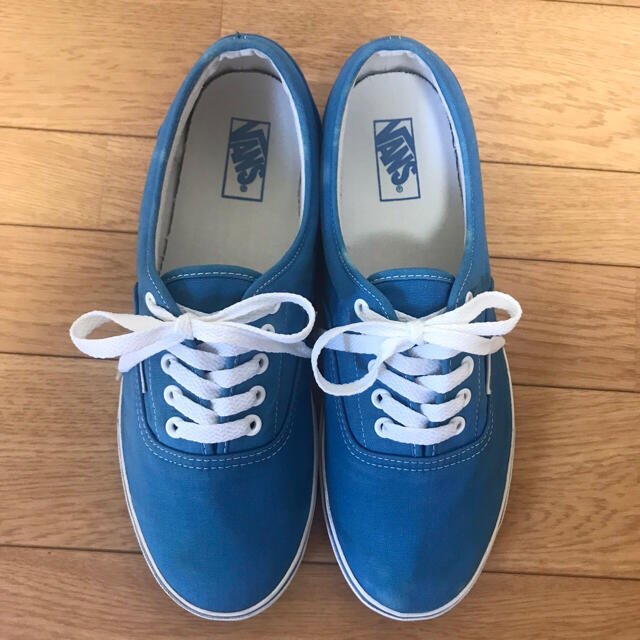 VANS(ヴァンズ)のVANS ERA エラ ローカット スニーカー US10 T375 28.0 青 メンズの靴/シューズ(スニーカー)の商品写真