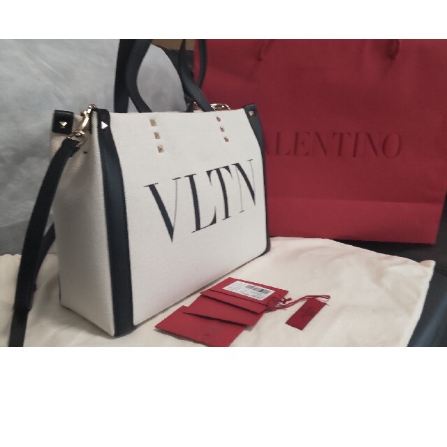 VALENTINO(ヴァレンティノ)のヴァレンティノ　トートバッグ レディースのバッグ(トートバッグ)の商品写真