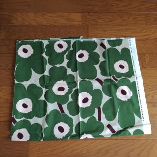 マリメッコ(marimekko)のmarimekko生地　ピエニウニッコ(生地/糸)