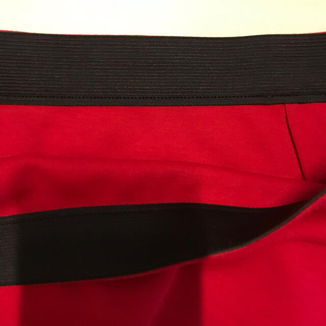 PEACH JOHN(ピーチジョン)のタイトスカート・赤×ピンク・PJ×TOWN・サイズS-M・新品 レディースのスカート(ミニスカート)の商品写真