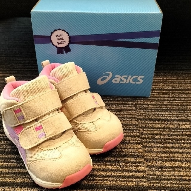 asics(アシックス)の値下げ!!!　アシックス　スニーカー　キッズ　16,0cm キッズ/ベビー/マタニティのキッズ靴/シューズ(15cm~)(スニーカー)の商品写真