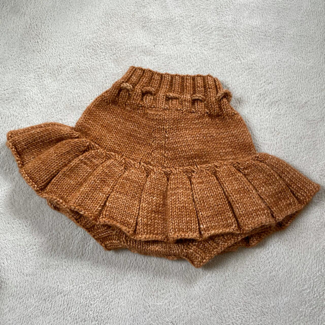 Misha and puff / skating pond skirt 1