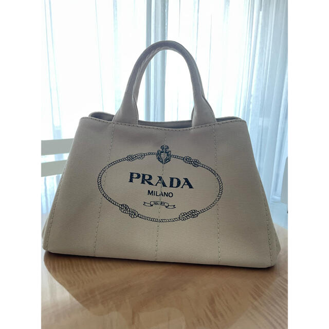 PRADA バッグ　カナパ