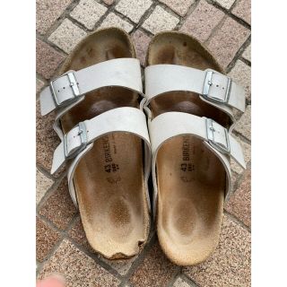 ビルケンシュトック(BIRKENSTOCK)のビルケンシュトック アリゾナ サンダル　ホワイト　43(サンダル)