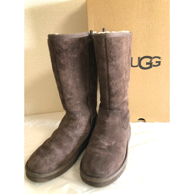 UGG(アグ)の【UGG】アグ　ブーツ　ALBER サイズ6  22.5-23cm レディースの靴/シューズ(ブーツ)の商品写真