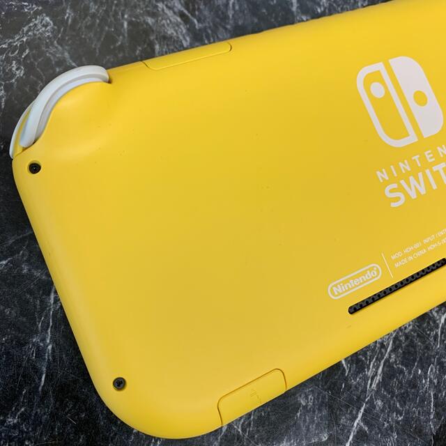 Nintendo Switch(ニンテンドースイッチ)のスイッチライト Nintendo Switch  Lite イエロー エンタメ/ホビーのゲームソフト/ゲーム機本体(携帯用ゲーム機本体)の商品写真