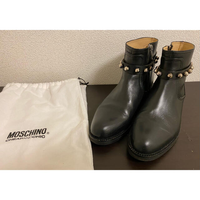 モスキーノチープアンドシック ショートブーツ 37ハーフ スタッズ