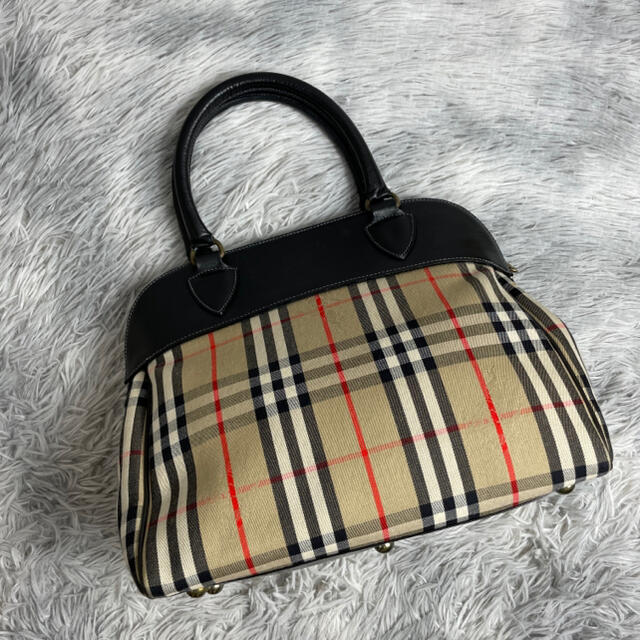 BURBERRY(バーバリー)の●美品　激レア●Burberrys ハンドバッグ　ノバチェック　ホースロゴ レディースのバッグ(ハンドバッグ)の商品写真