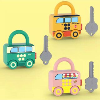 乗り物 鍵 カギ キーロック 数字 南京錠 ナンバー バス 移動販売車(知育玩具)