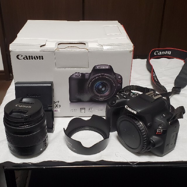 【美品】Canon EOS kiss x9 ボディ＋標準レンズ3717012123111色