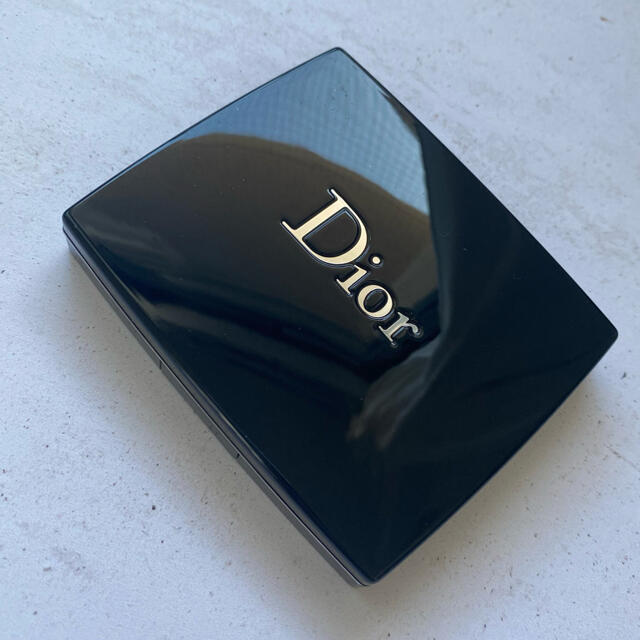 Dior(ディオール)のDior サンククルール アイシャドウ 647 コスメ/美容のベースメイク/化粧品(アイシャドウ)の商品写真