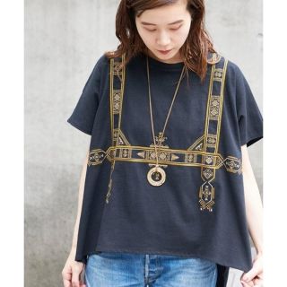 ノートエシロンス(note et silence)の●taino様専用● デラヴェネップ×スクエア刺繍 ポンチョプルオーバー(Tシャツ(半袖/袖なし))