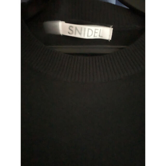 SNIDEL(スナイデル)のSNIDEL プリーツラッフルスリーブニットプルオーバー レディースのトップス(ニット/セーター)の商品写真