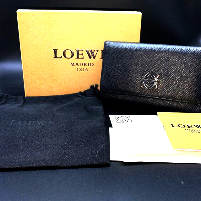 LOEWE 二つ折り財布　ブラック付属品箱袋カード