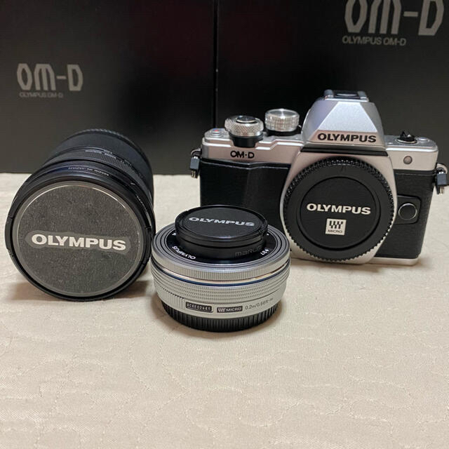 OLYMPUS(オリンパス)の★オリンパスOM-D E-M10 Mark II★【美品】ダブルズーム♪ スマホ/家電/カメラのカメラ(ミラーレス一眼)の商品写真